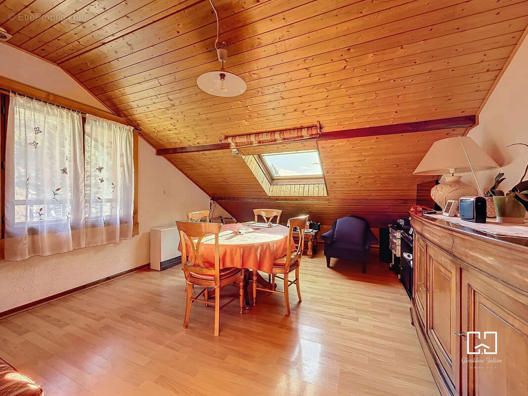 Appartement à L'ARGENTIERE-LA-BESSEE