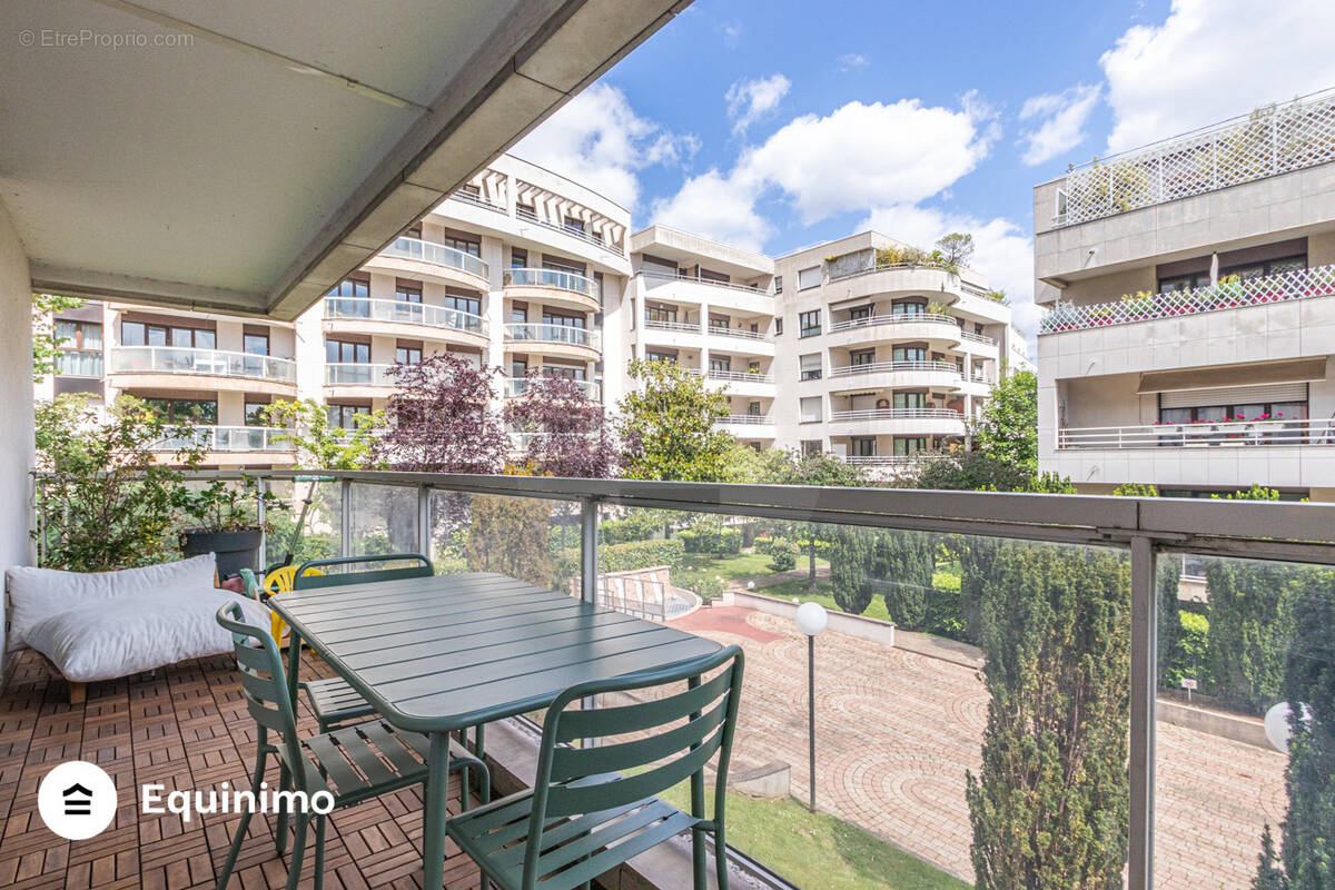 Appartement à SURESNES