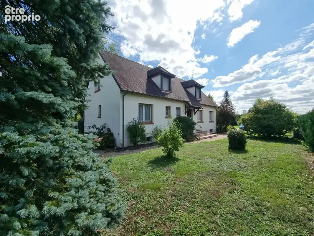 Maison traditionnelle  et un tres bel etang de plus de 4000m² - photo 3
