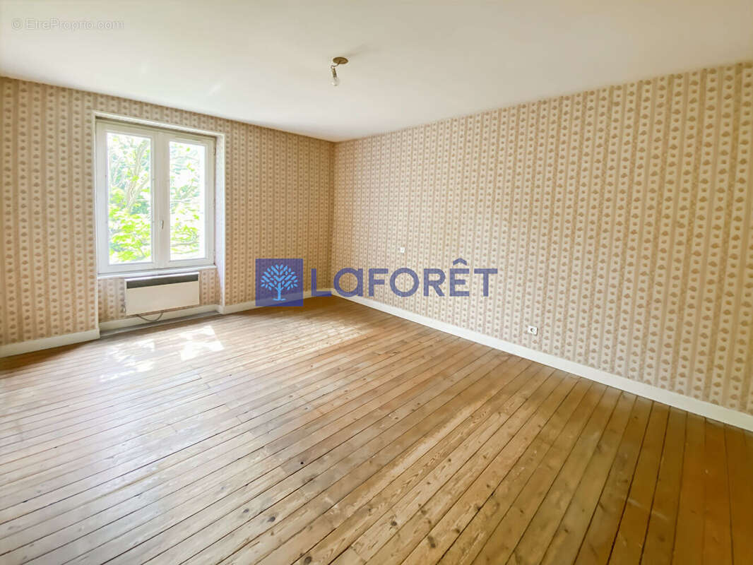Maison ancienne Crouzilles 5 pièce(s) 115 m2 - photo 6