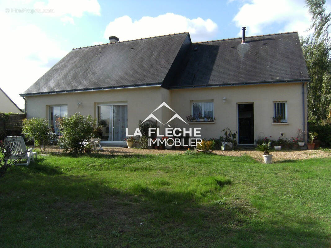 Maison à BAZOUGES-SUR-LE-LOIR