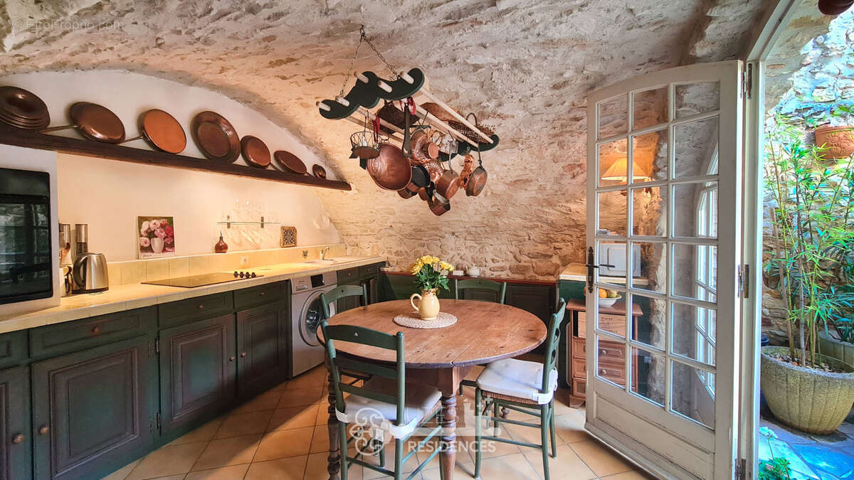 Maison à LA CALMETTE