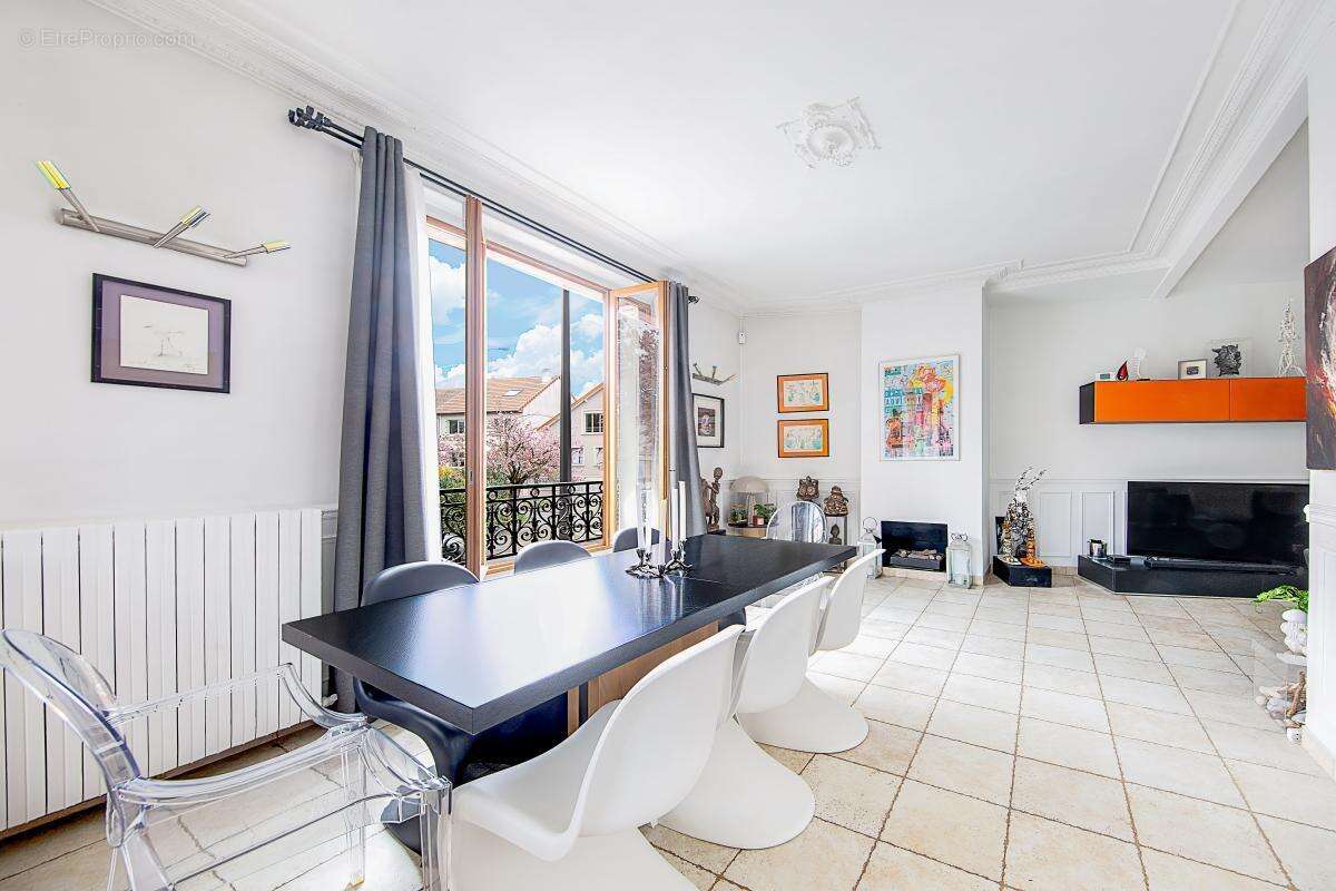 Maison à FONTENAY-SOUS-BOIS