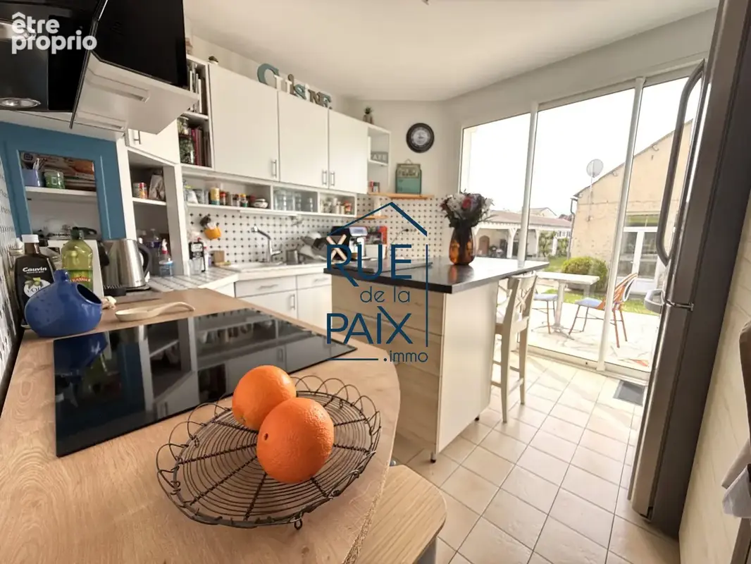 Maison 7 pièces 229 m² à vendre à Chatellerault (86100) - photo 3