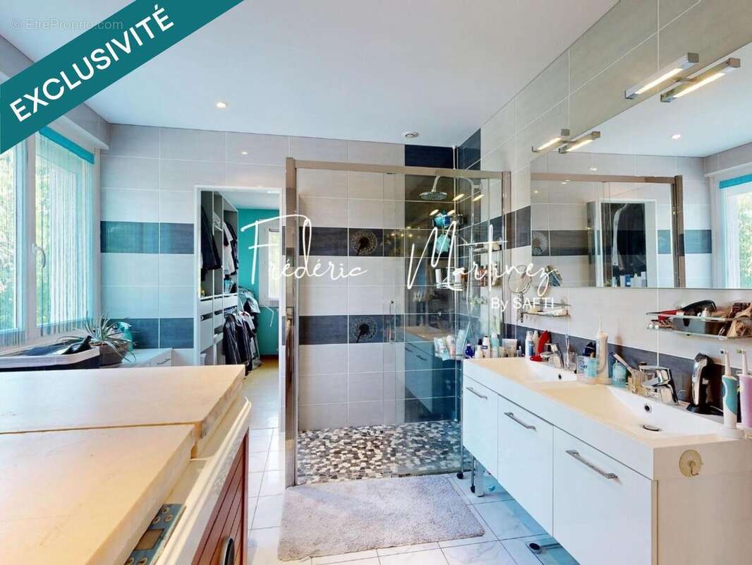 Photo 2 - Maison à MONTBERON