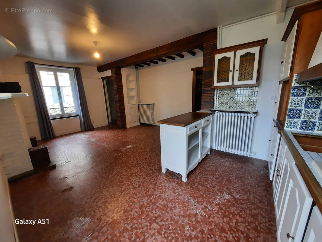 Maison à QUINCY-VOISINS