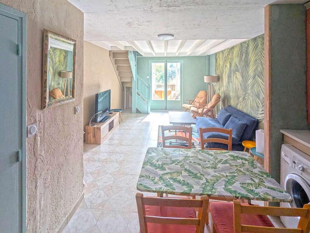 Appartement à HYERES