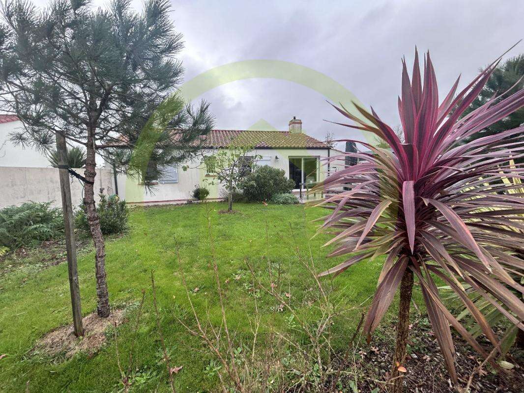 Maison à L'AIGUILLON-SUR-VIE