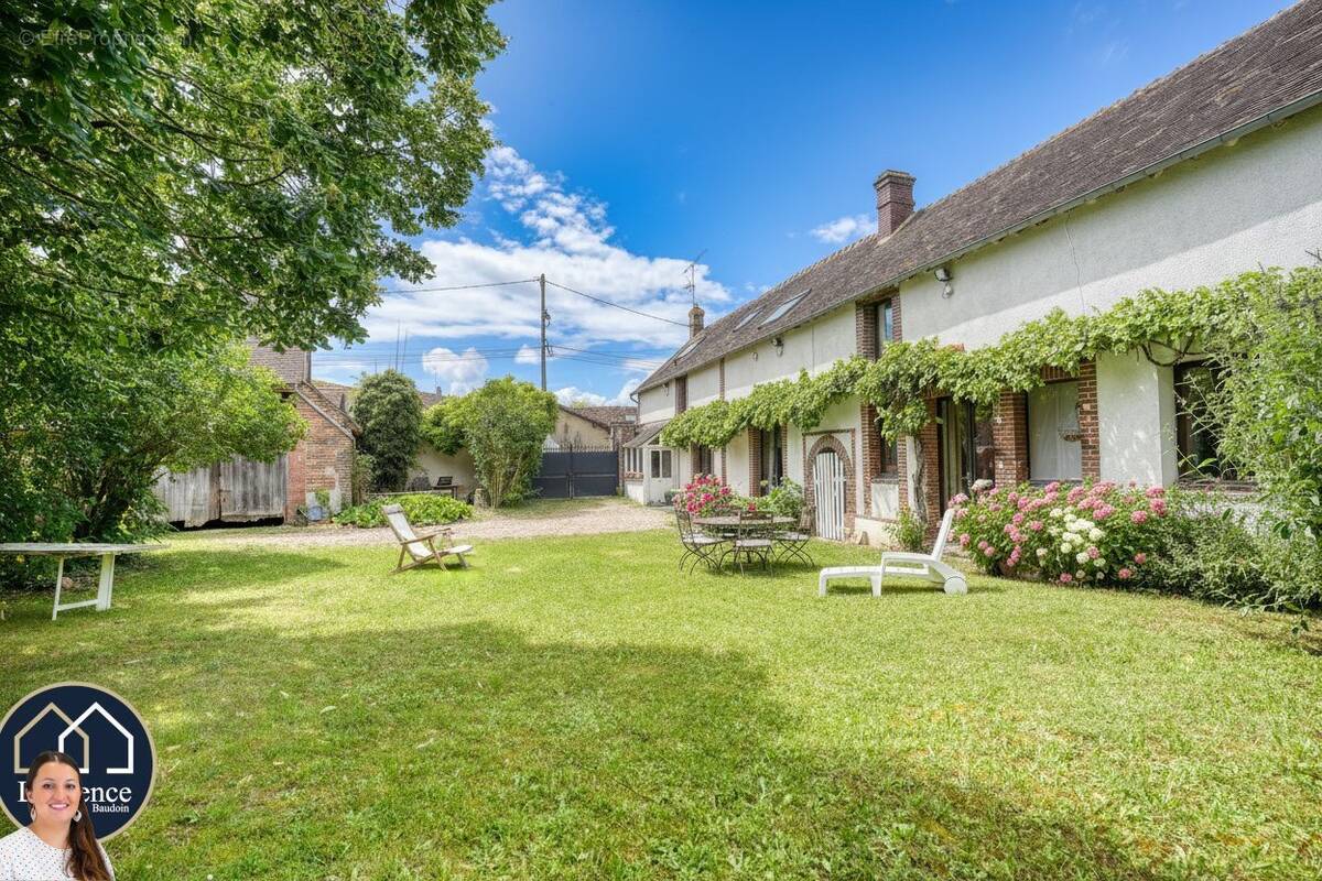 Maison à CHARPONT