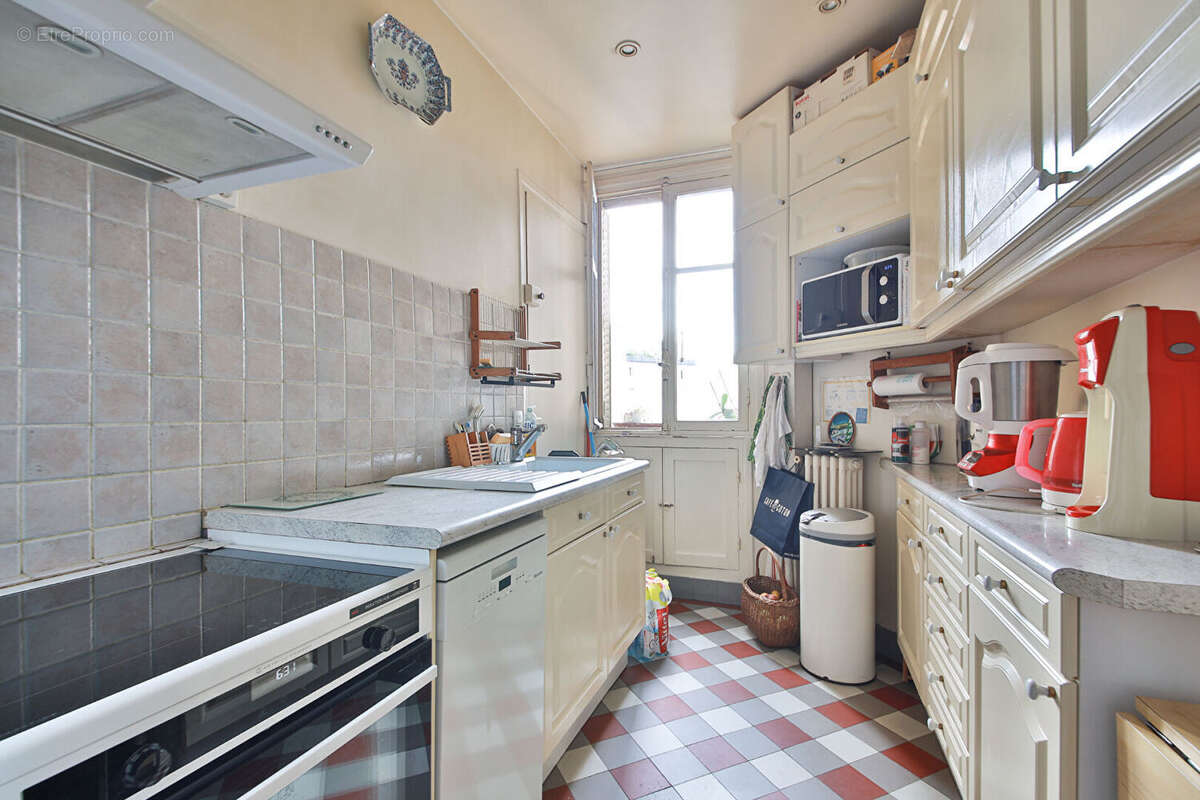 Appartement à PARIS-15E