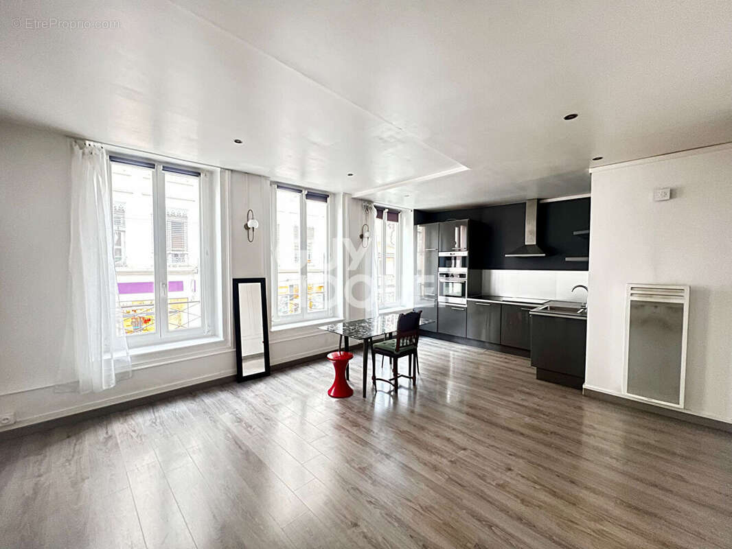 Appartement à LYON-4E