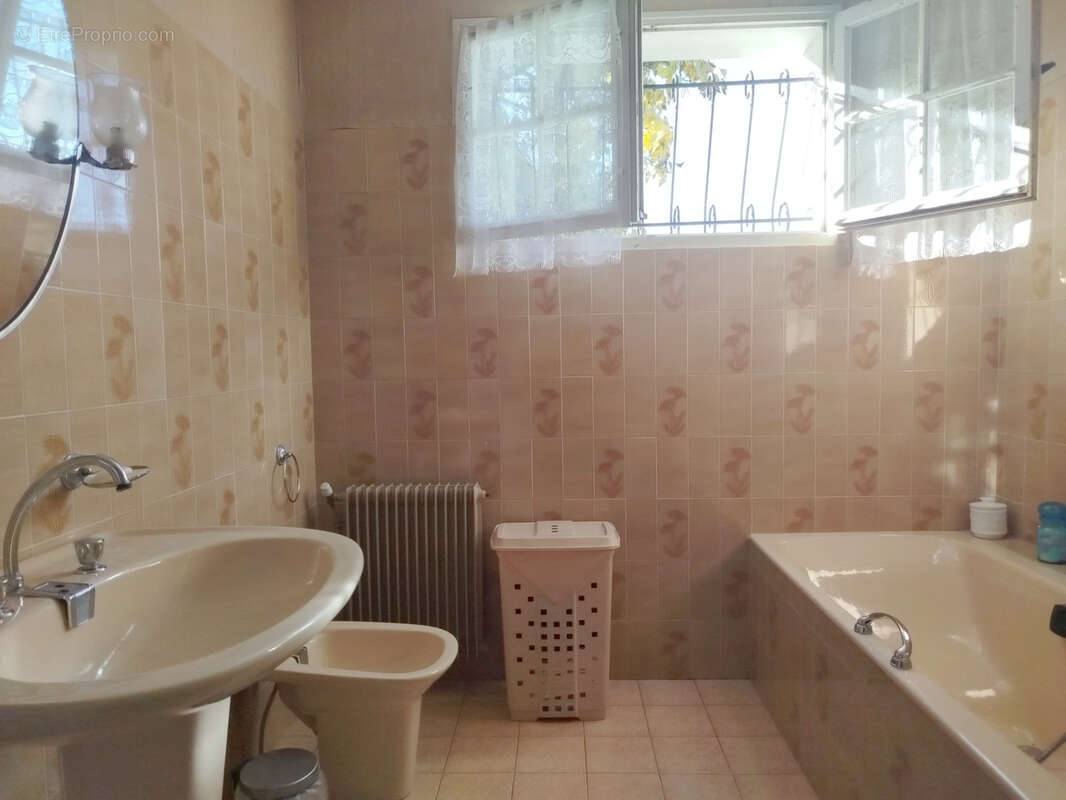 Maison à SAUVETERRE-DE-GUYENNE