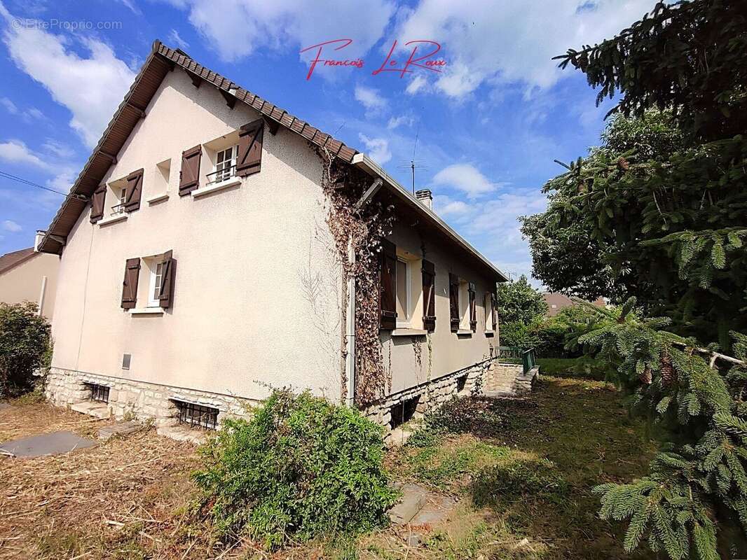 Maison à LIMAY