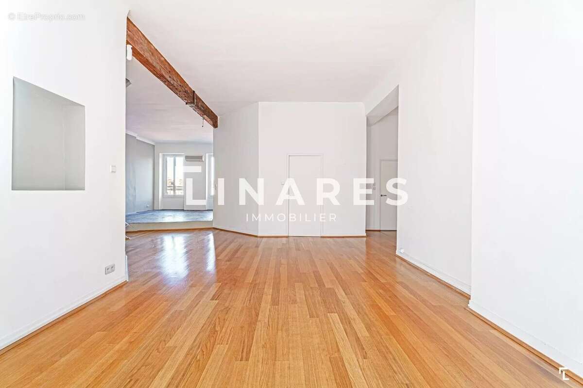 Appartement à MARSEILLE-6E