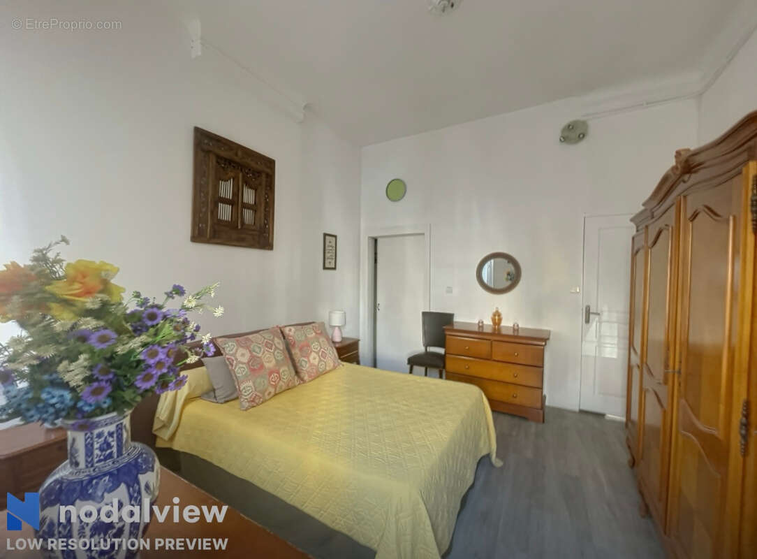 Appartement à MARSEILLE-3E