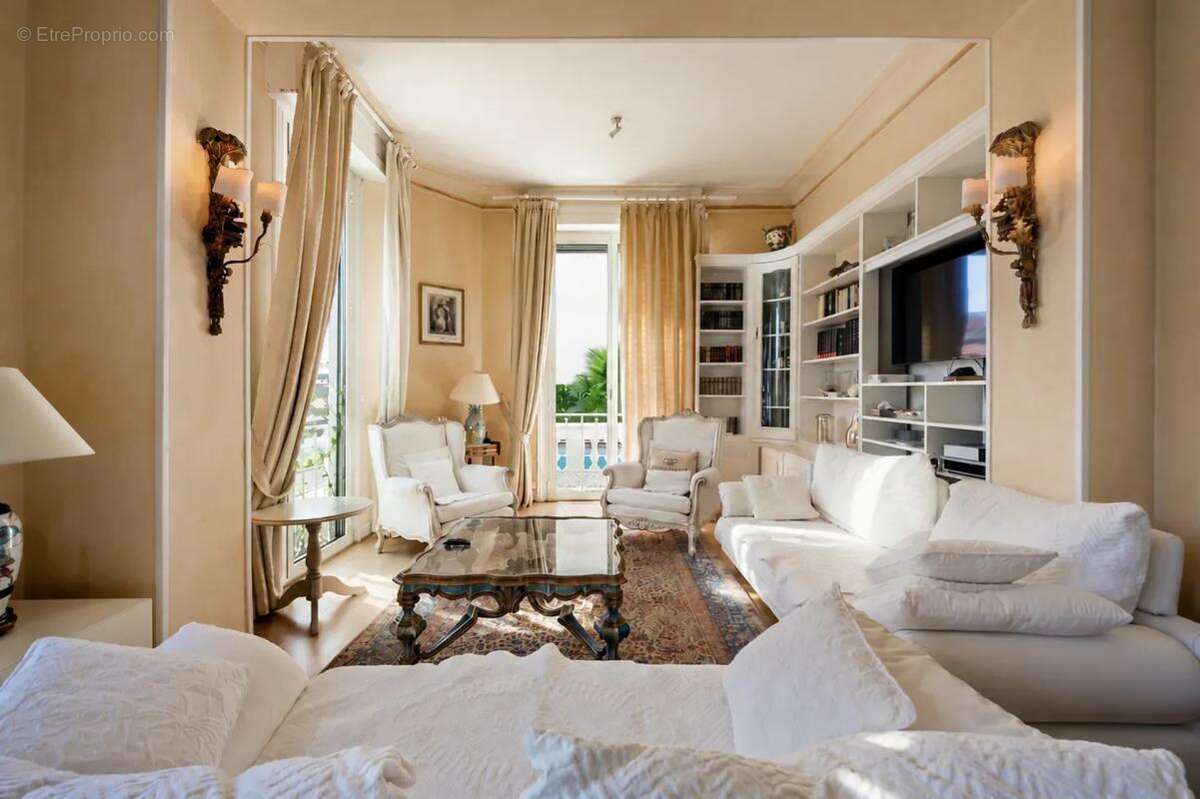 Maison de 7 pièces de 170 m² à Roquebrune-Cap-Martin - photo 6