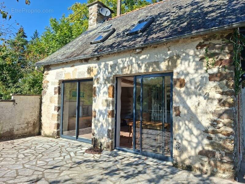 Maison à SAINT-LEONARD-DES-BOIS