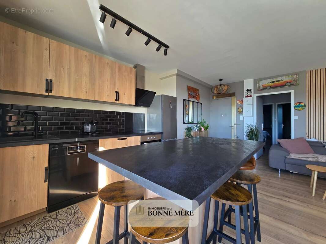 Appartement à MARSEILLE-13E