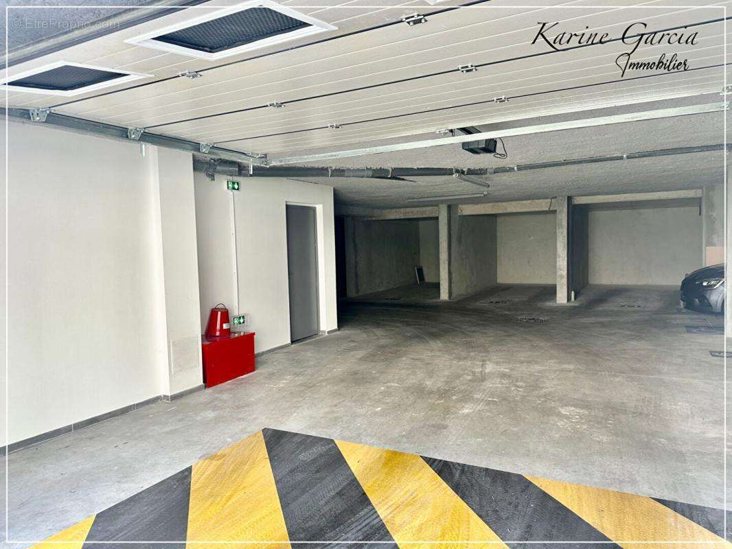 Six fours les plages - construction recente - appartement de type 3 -  68 m2 - terrain 54 m² - parking en sous sol - photo 15