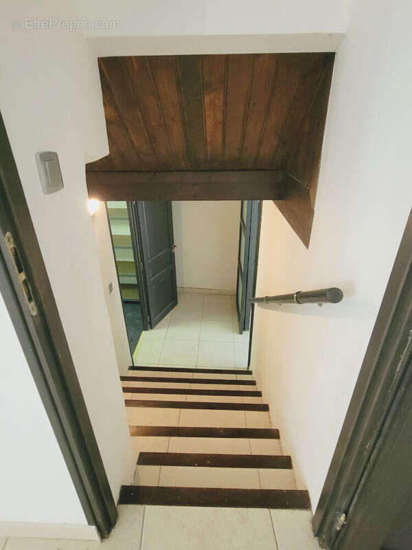 Maison à POURRIERES