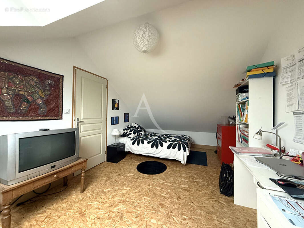 Mancelle 3 chambres avec jardin - photo 9