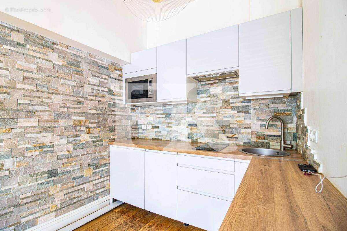 Appartement à PARIS-7E