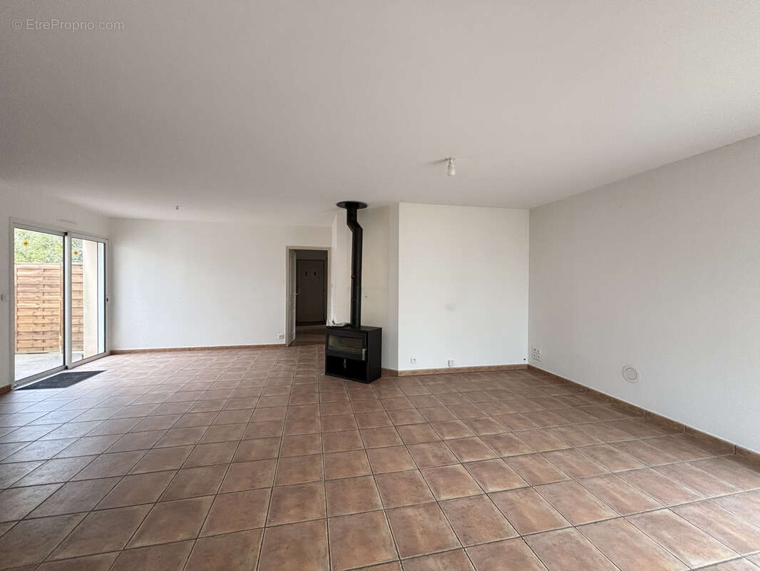 Maison à LE GIROUARD