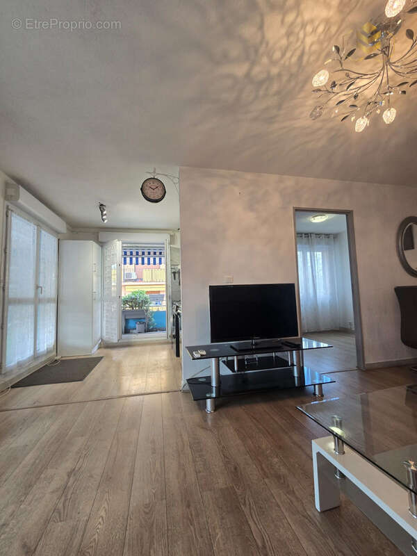 Appartement à ROQUEBRUNE-CAP-MARTIN