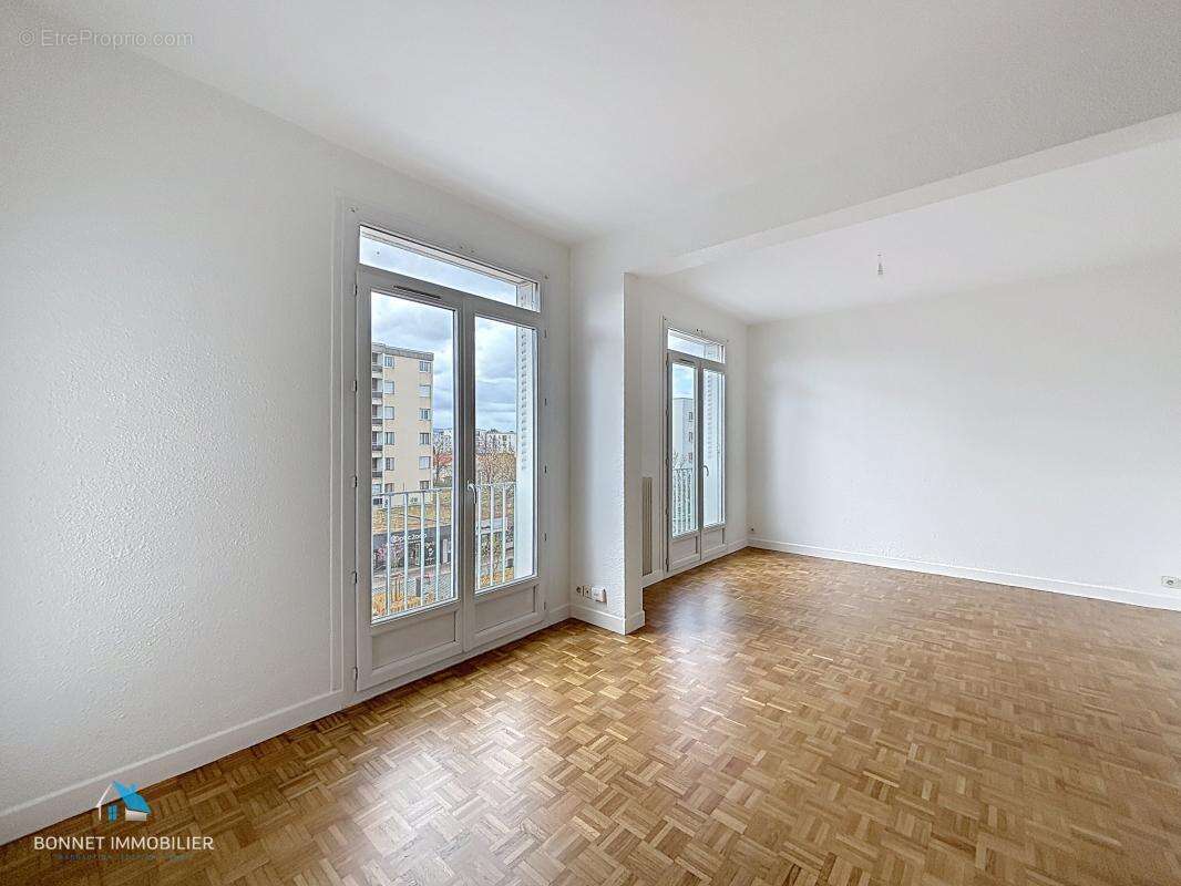 Appartement à COURNON-D'AUVERGNE