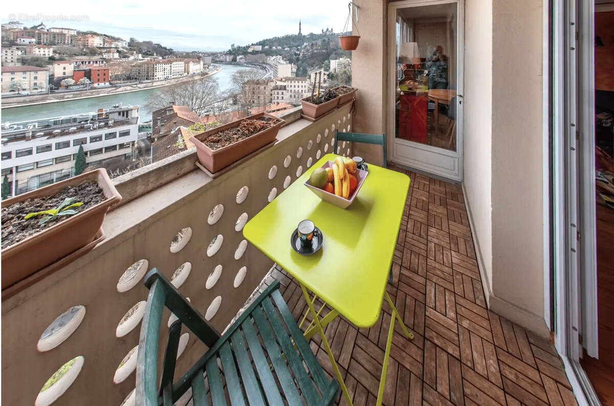 Appartement à LYON-9E