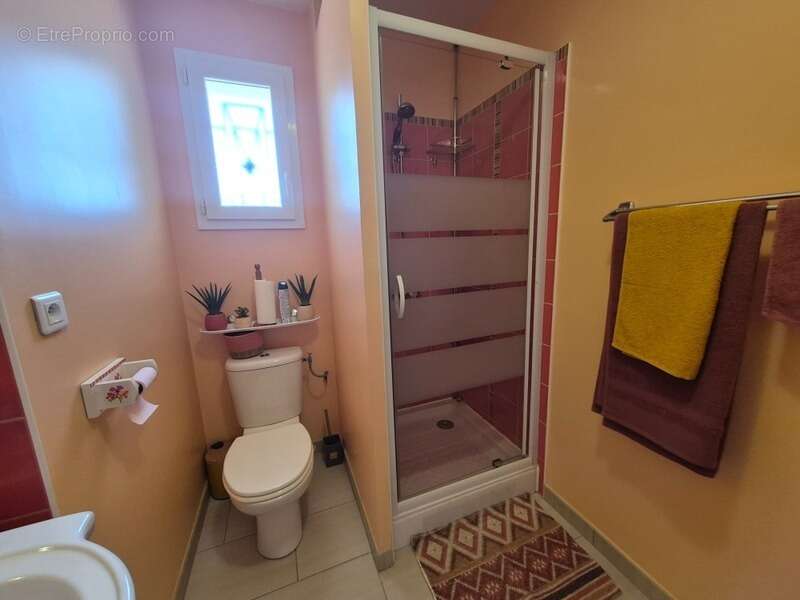 Maison à SOLLIES-VILLE