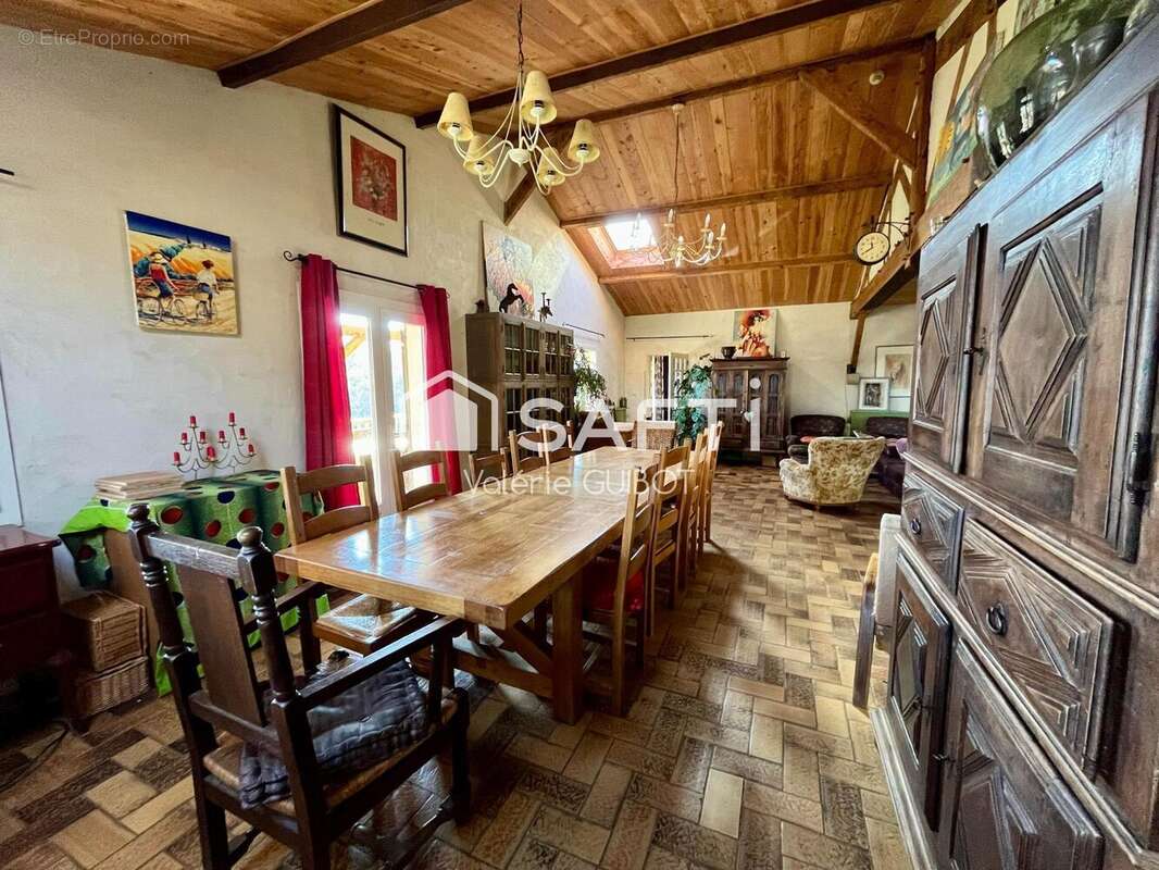 Maison 500 m² à Monlezun  - photo 5