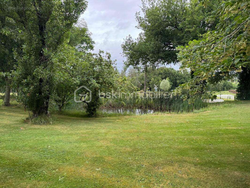 Maison à SAINT-VINCENT-JALMOUTIERS