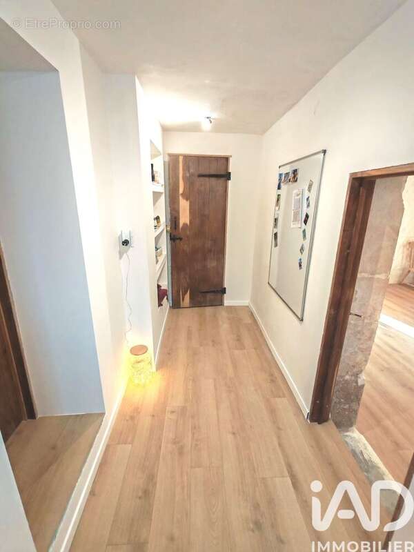 Maison 162 m² à Saint-Martin-Lars-En-Sainte-Hermine  - photo 3