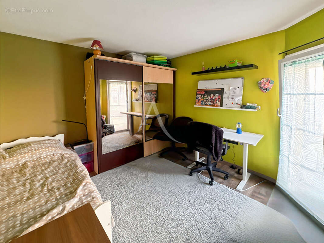 Maison à JOUY-LE-MOUTIER