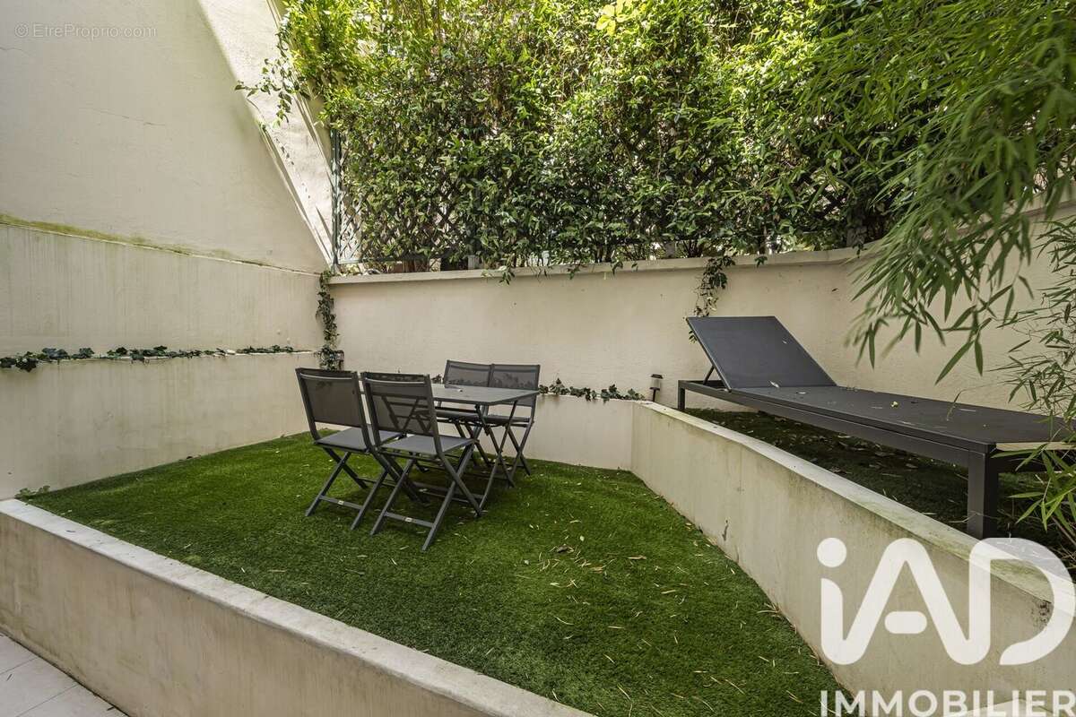 Photo 2 - Appartement à NEUILLY-SUR-SEINE