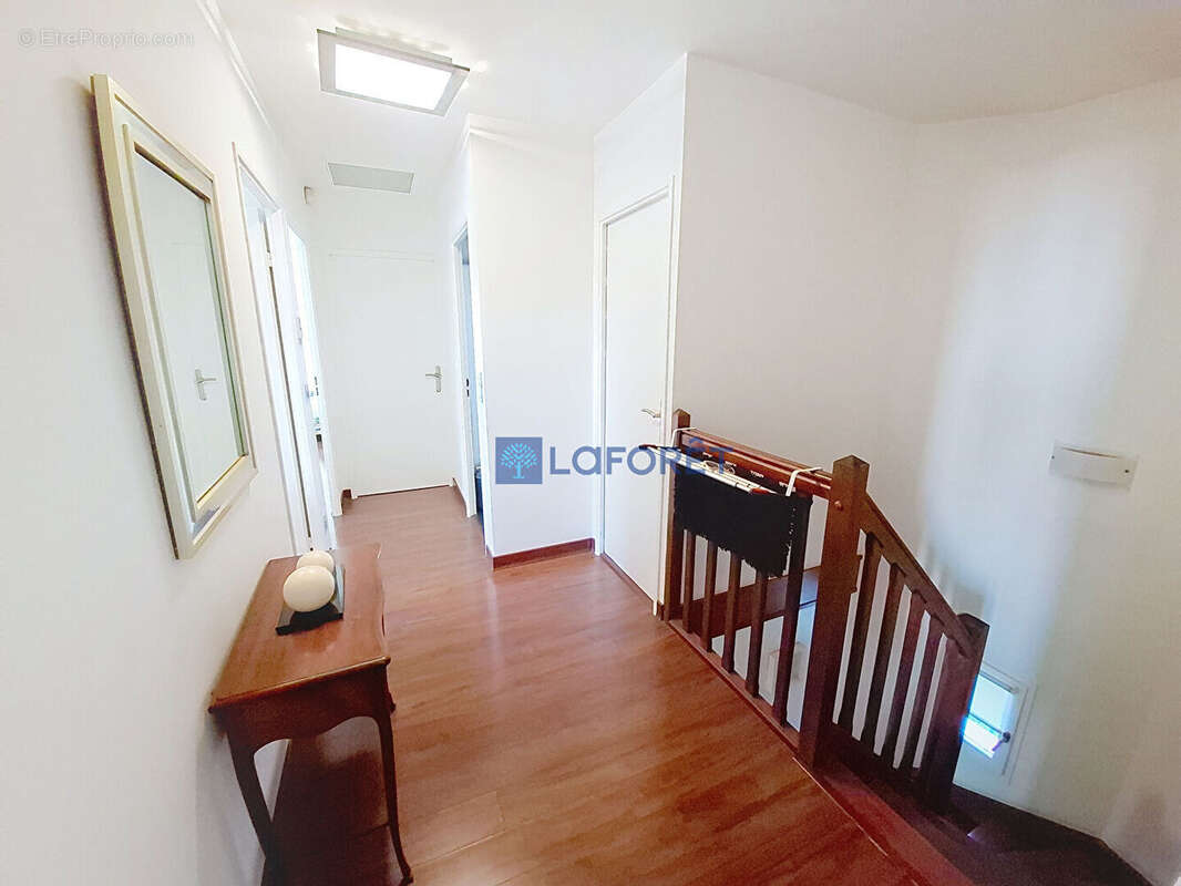 Maison à BAILLY-ROMAINVILLIERS