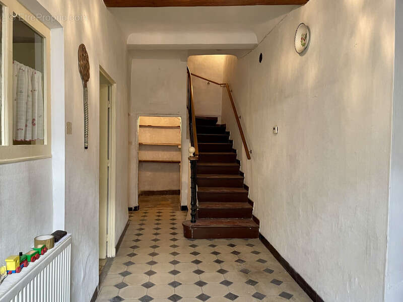 Maison à SAINT-CANNAT