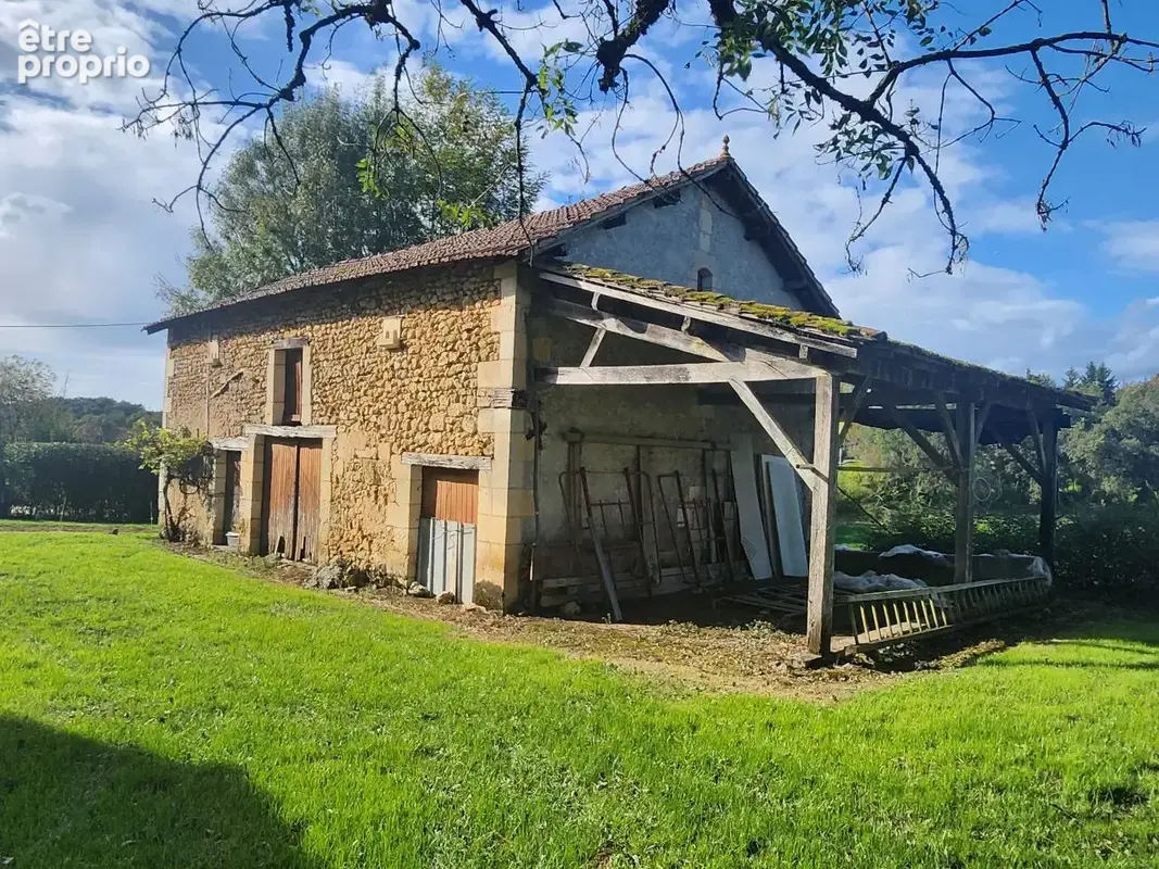 Ensemble de bâtiments en pierres! - photo 26