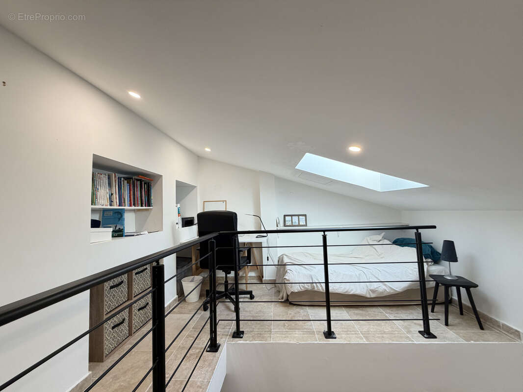 Maison à MEYRARGUES