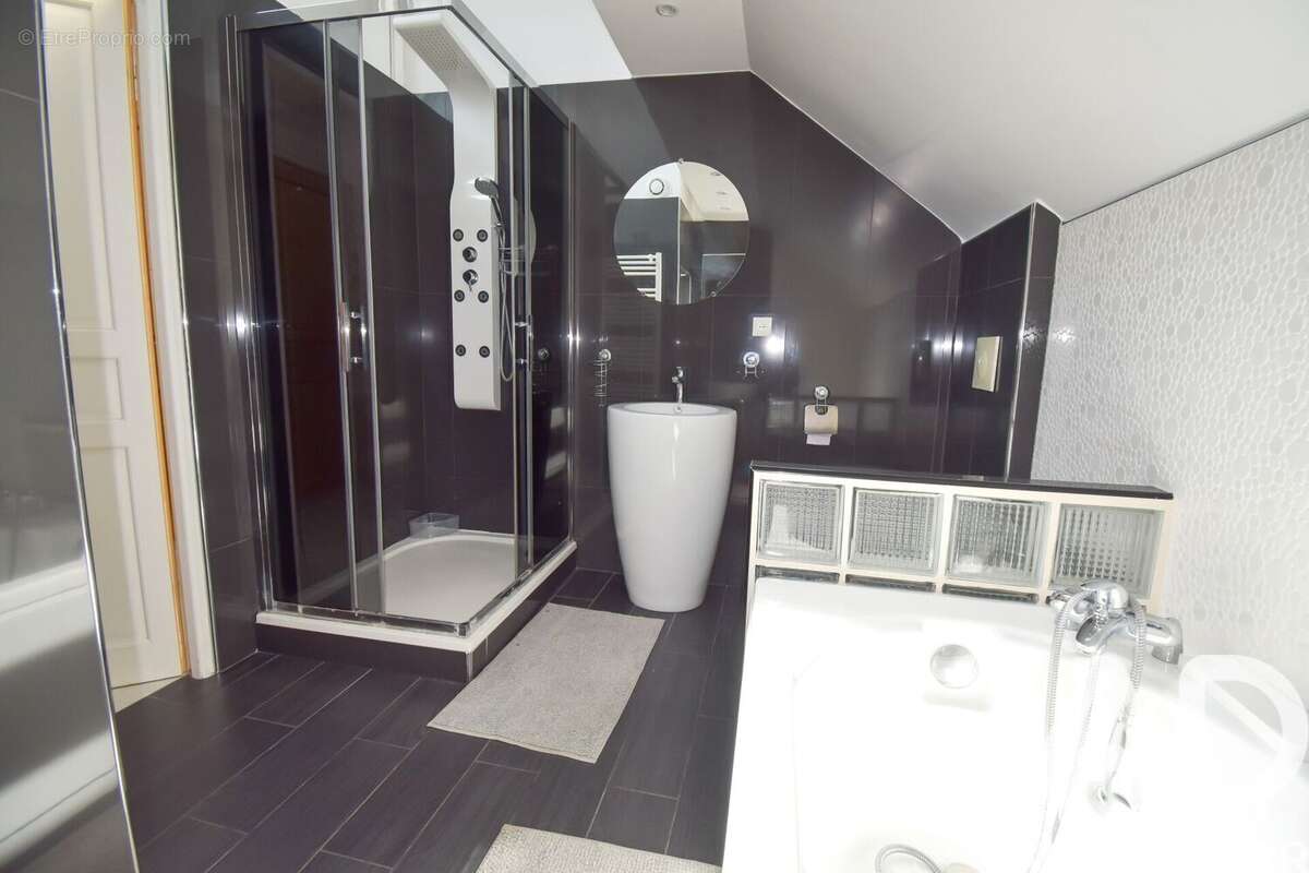 Photo 4 - Appartement à CHAUMES-EN-BRIE