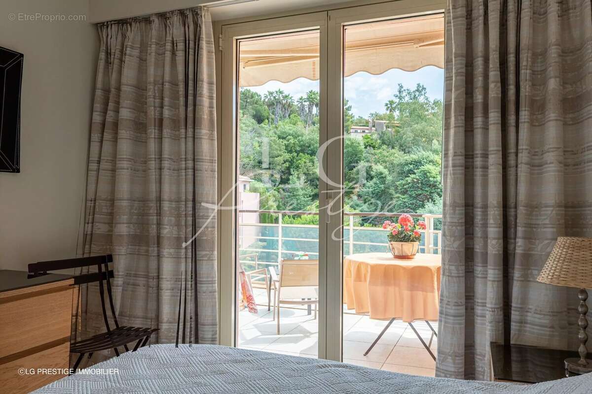 Appartement à THEOULE-SUR-MER
