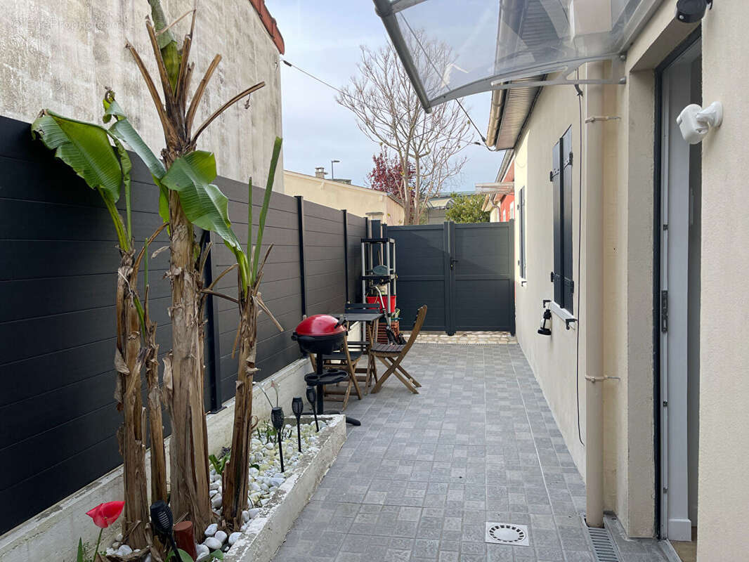 Appartement à COLOMBES