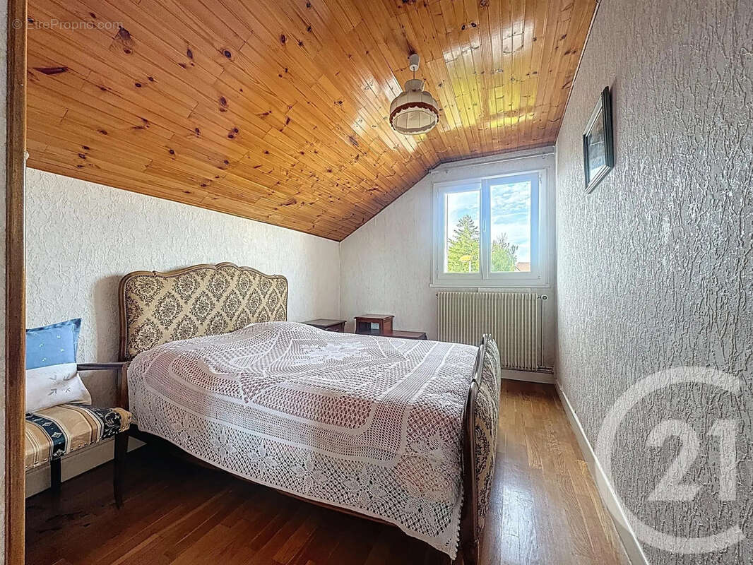 Maison à NUITS-SAINT-GEORGES