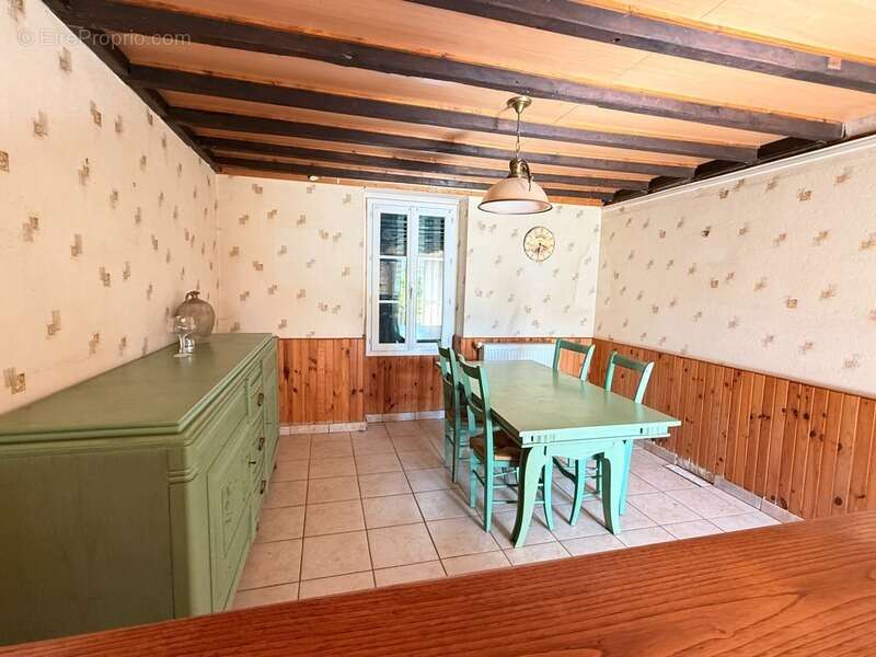 Maison à LA CELLE-DUNOISE