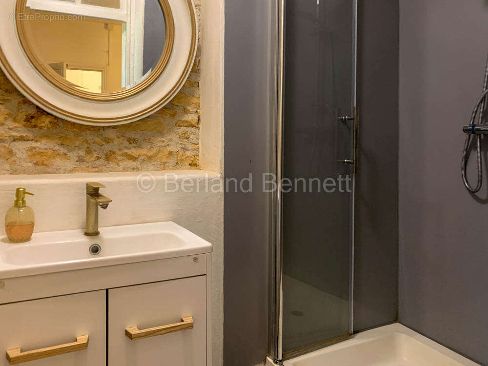 Maison en pierres avec dépendances et grand terrain - Pretty - photo 8