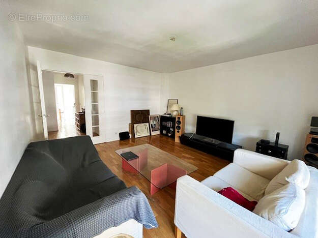 Appartement à SURESNES