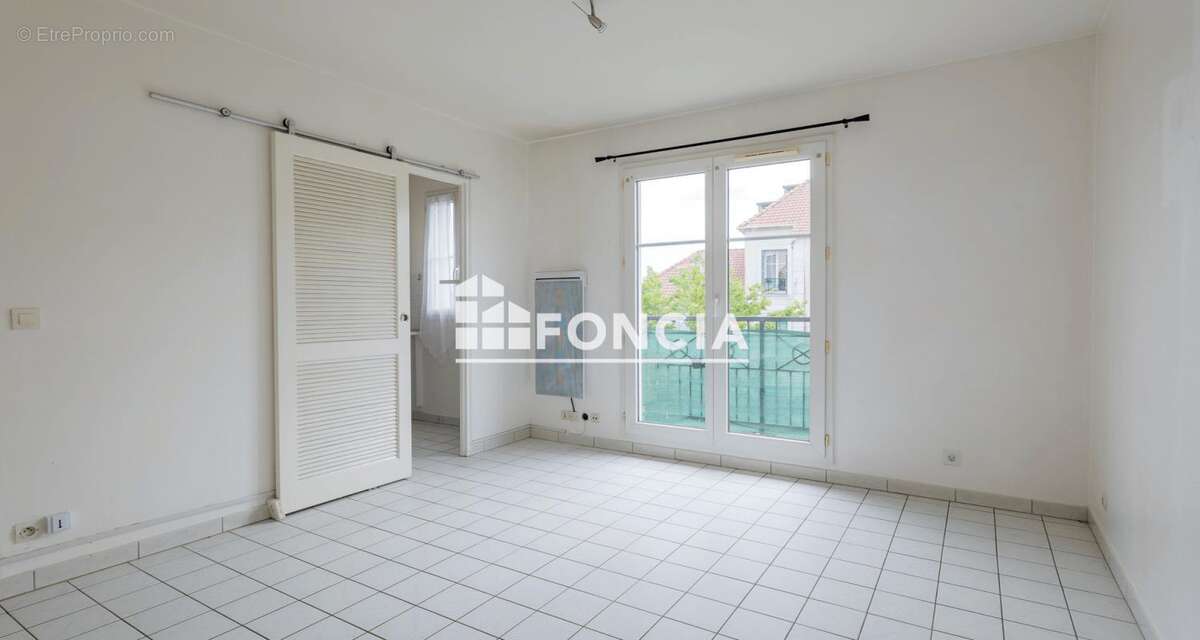 Appartement à BAILLY-ROMAINVILLIERS