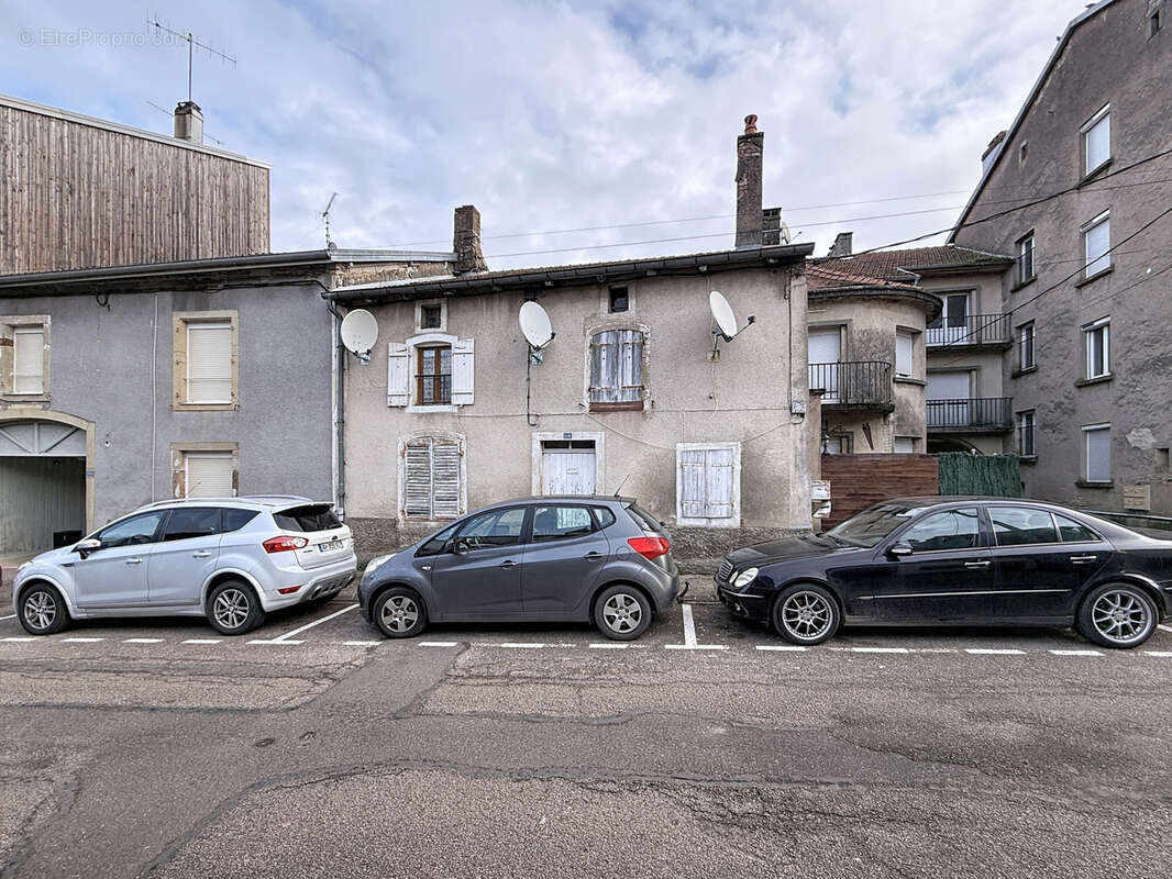 Appartement à DOMPAIRE