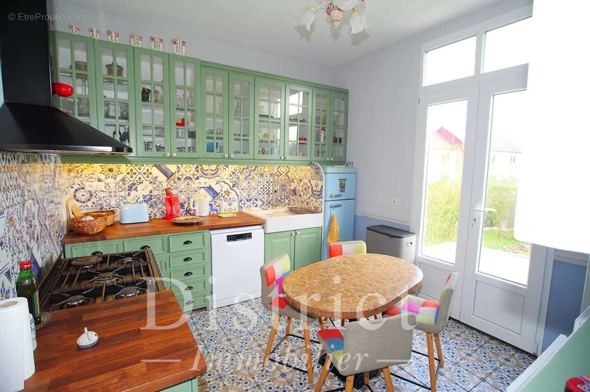 Maison à FORMERIE